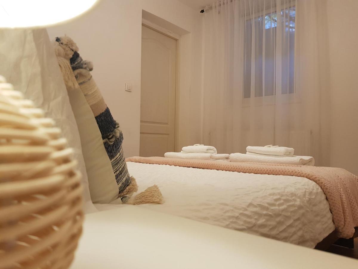 Ferienwohnung Charming Hideaway In The Heart Of Timisoara! Exterior foto